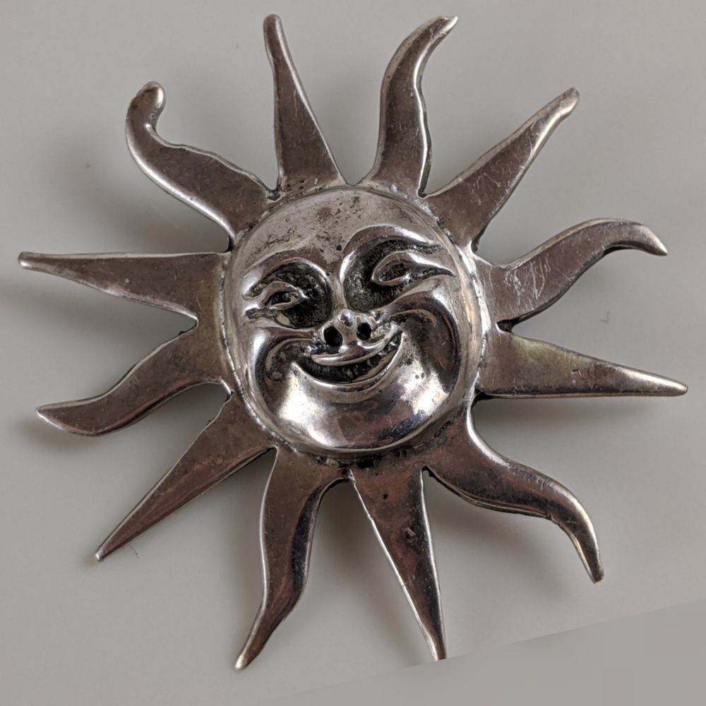 925 Sterling Silver Smiling Sun Mexico Brooch - Picture 7 of 11
